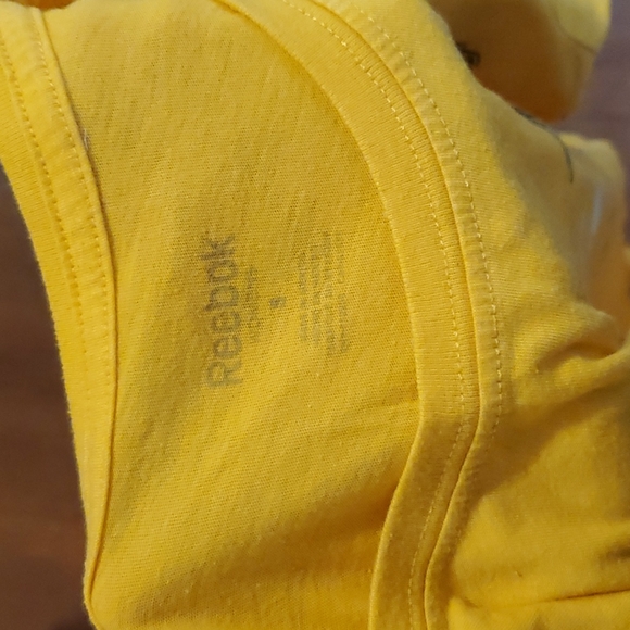 CLOSET CLOSING 7/31 Nashville Predators Tshirt size small - Picture 3 of 4